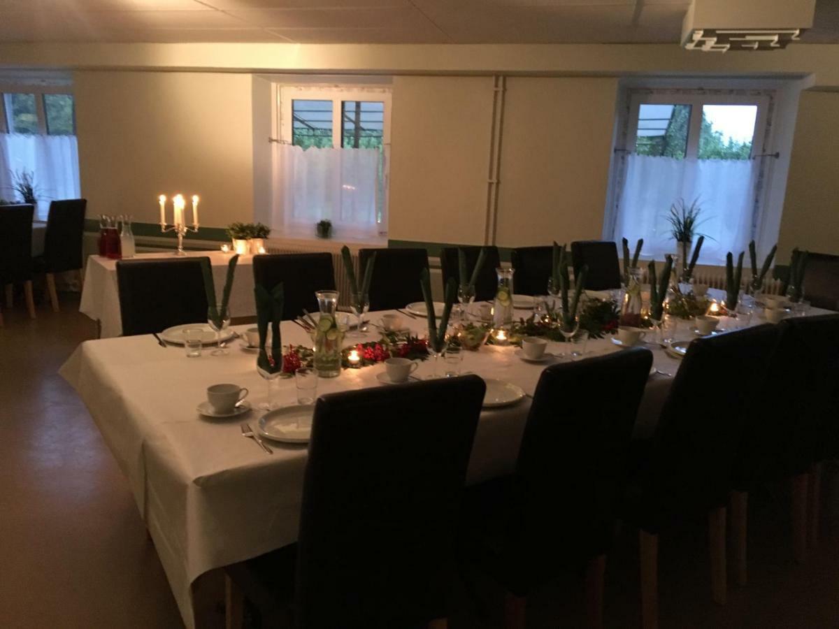 Stornasets Pensionat Och Vandrarhem 松兹瓦尔 外观 照片