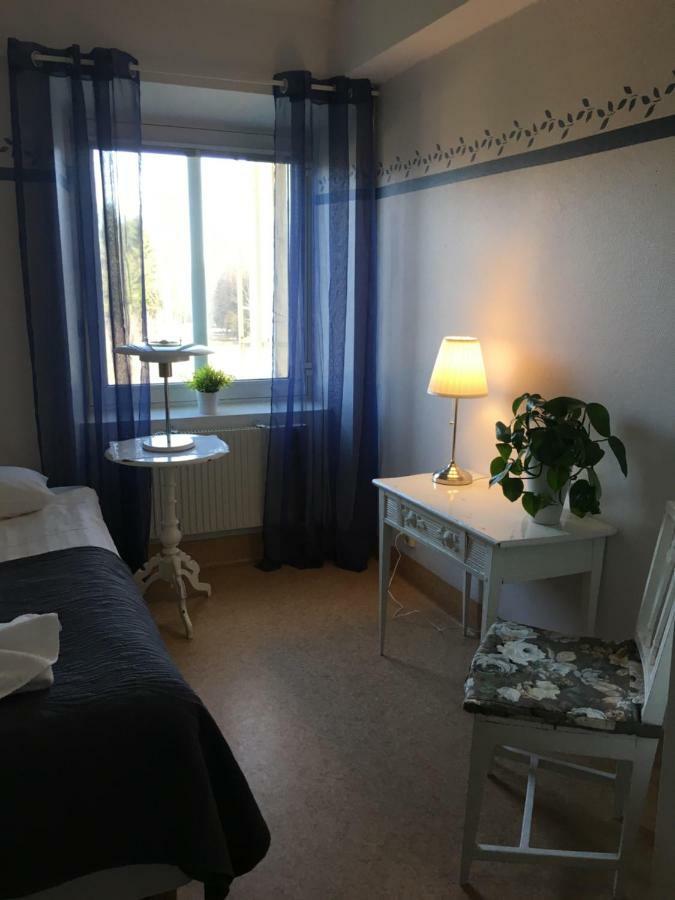 Stornasets Pensionat Och Vandrarhem 松兹瓦尔 外观 照片
